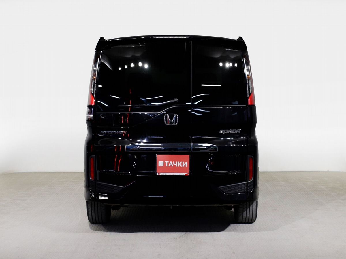Honda Stepwgn 2021 - фото автомобиля
