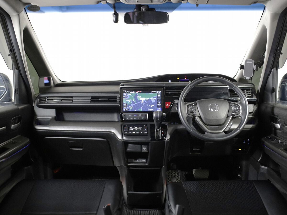 Honda Stepwgn 2021 - фото автомобиля