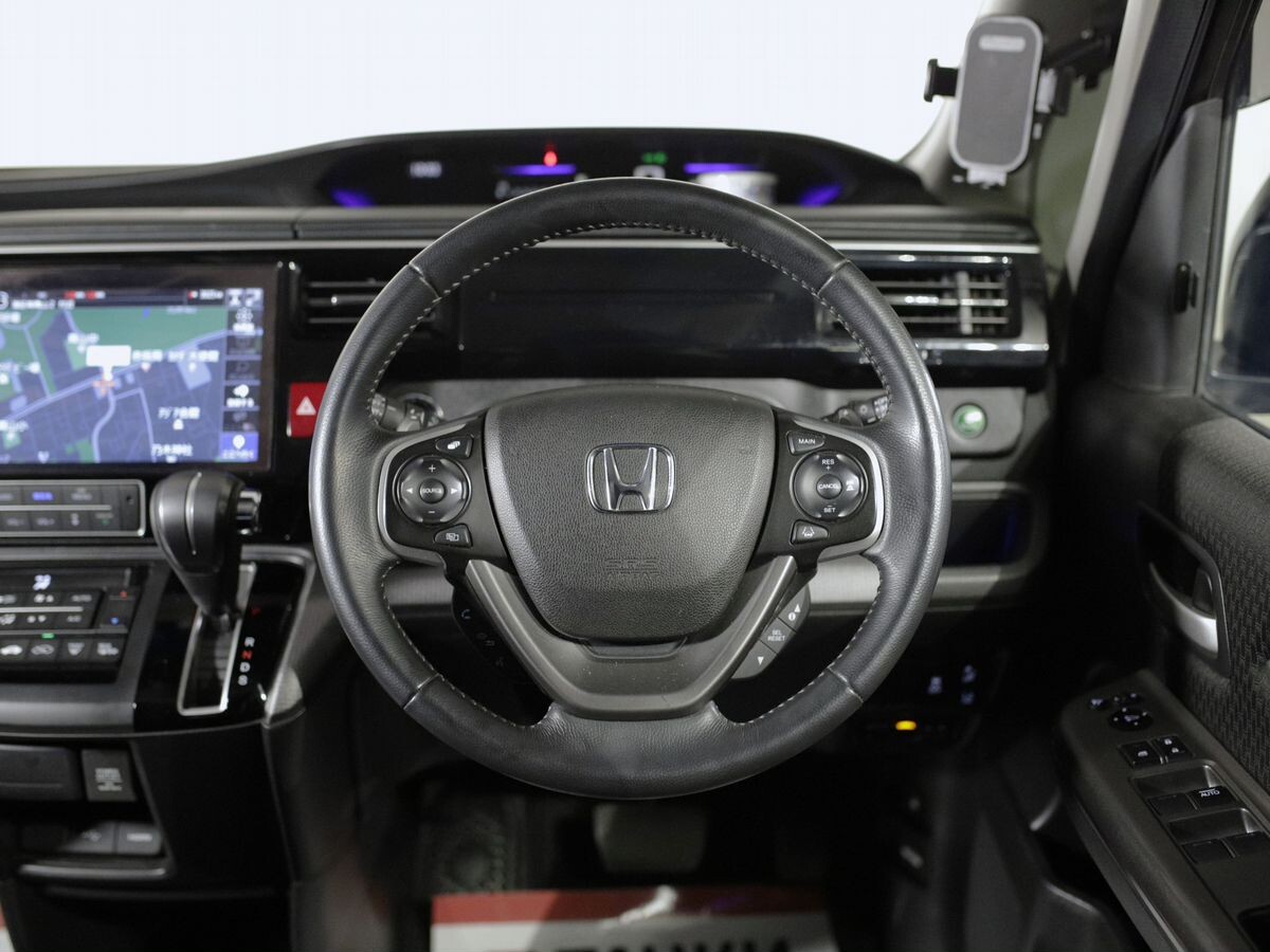 Honda Stepwgn 2021 - фото автомобиля