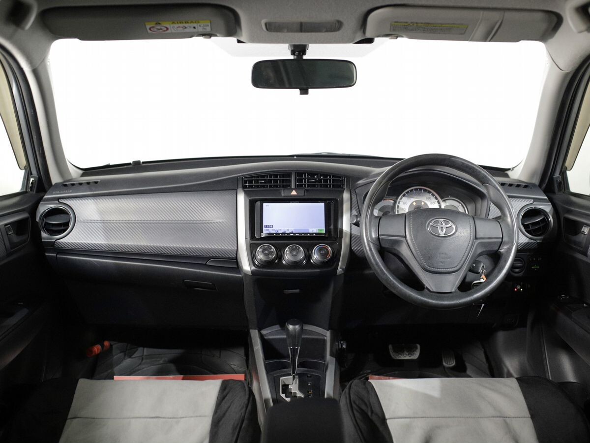 Toyota Corolla Fielder 2014 - фото автомобиля