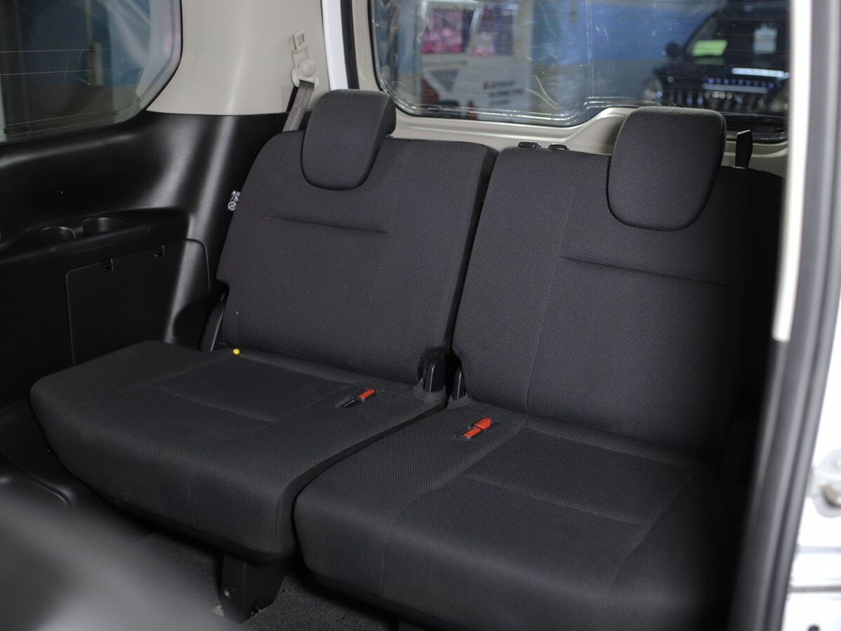Nissan Serena 2017 - фото автомобиля