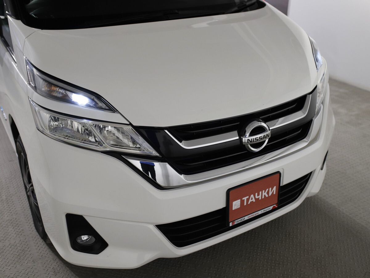 Nissan Serena 2017 - фото автомобиля