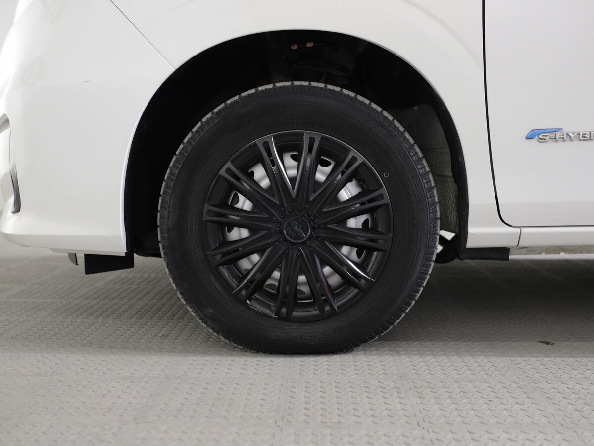 Nissan Serena 2017 - фото автомобиля
