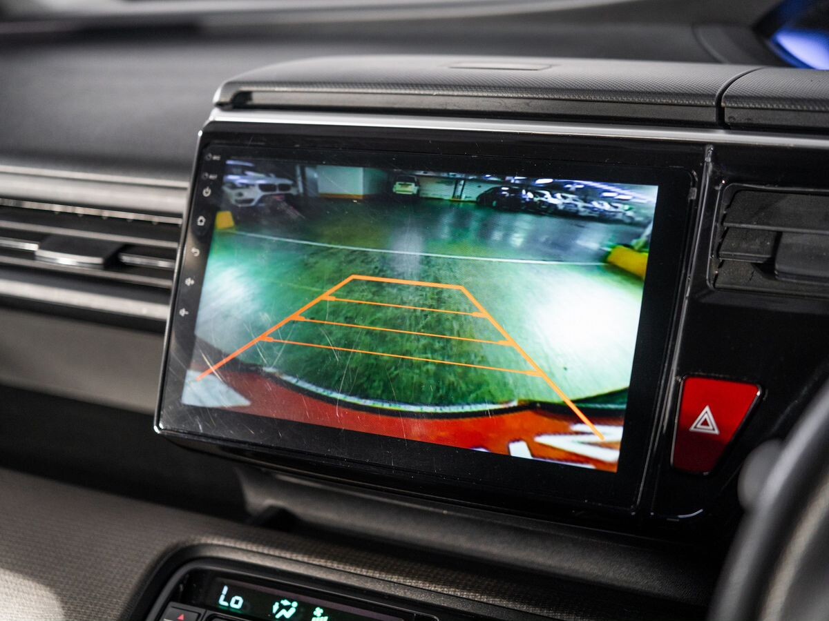 Honda Stepwgn 2015 - фото автомобиля