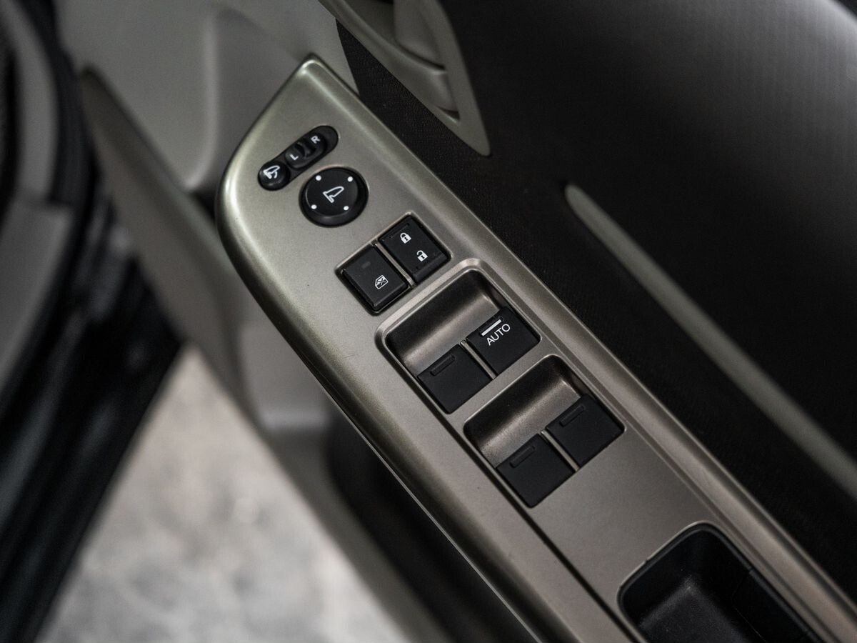 Honda Stepwgn 2015 - фото автомобиля