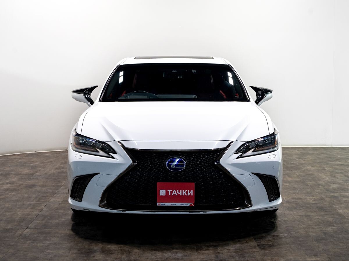 Lexus ES300h 2020 - фото автомобиля