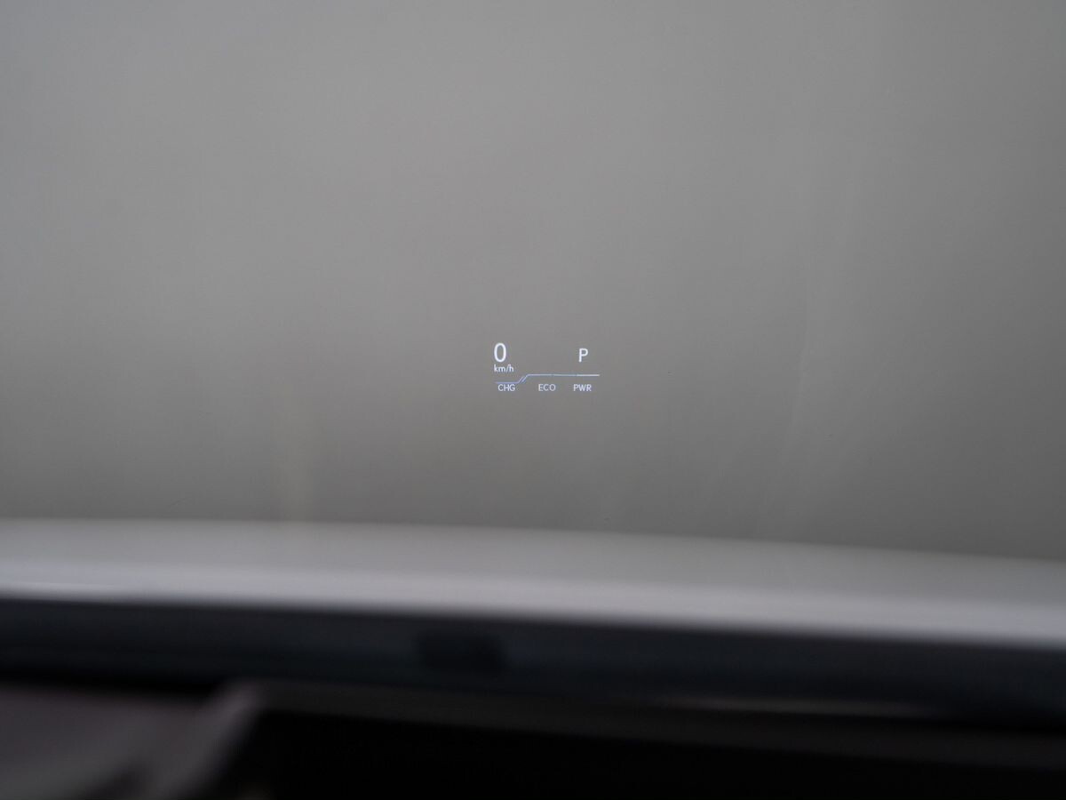 Lexus ES300h 2020 - фото автомобиля