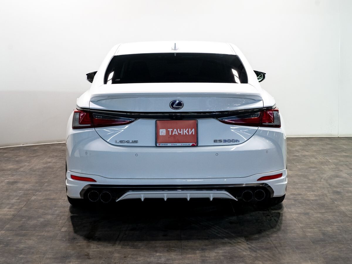 Lexus ES300h 2020 - фото автомобиля
