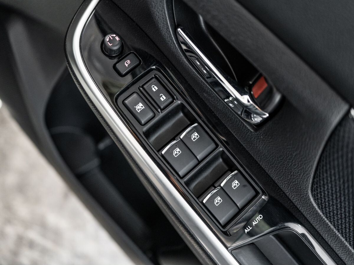 Subaru Levorg 2020 - фото автомобиля