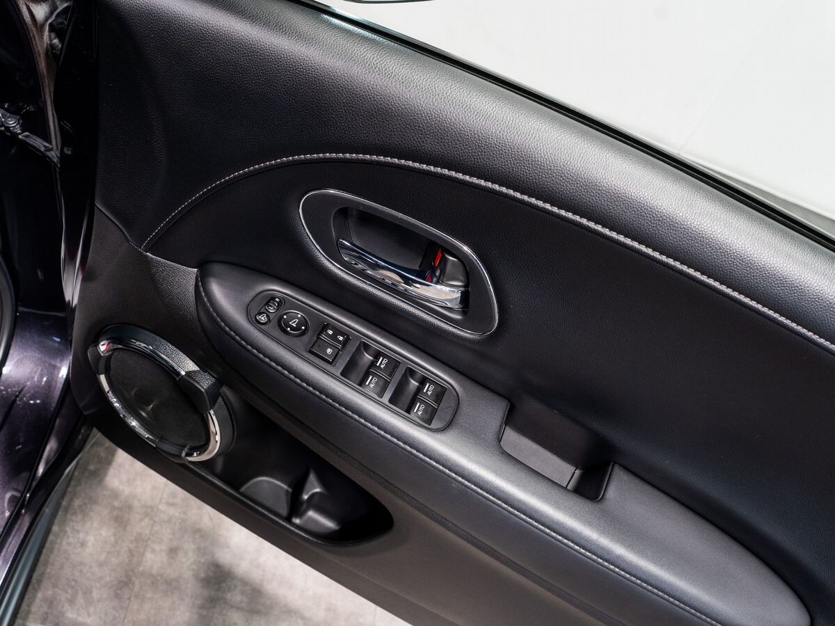 Honda Vezel 2014 - фото автомобиля