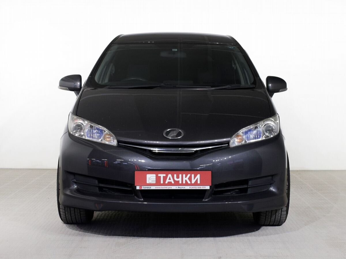 Toyota Wish 2015 - фото автомобиля