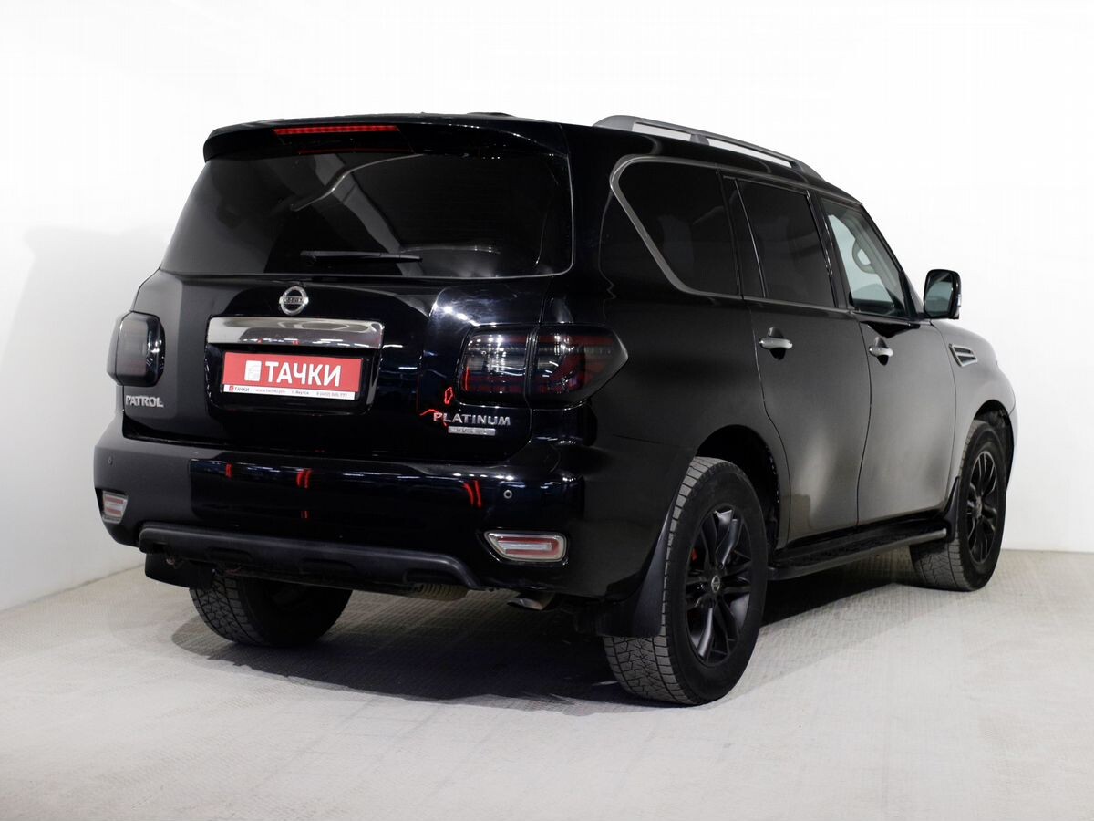 Nissan Patrol 2010 - фото автомобиля