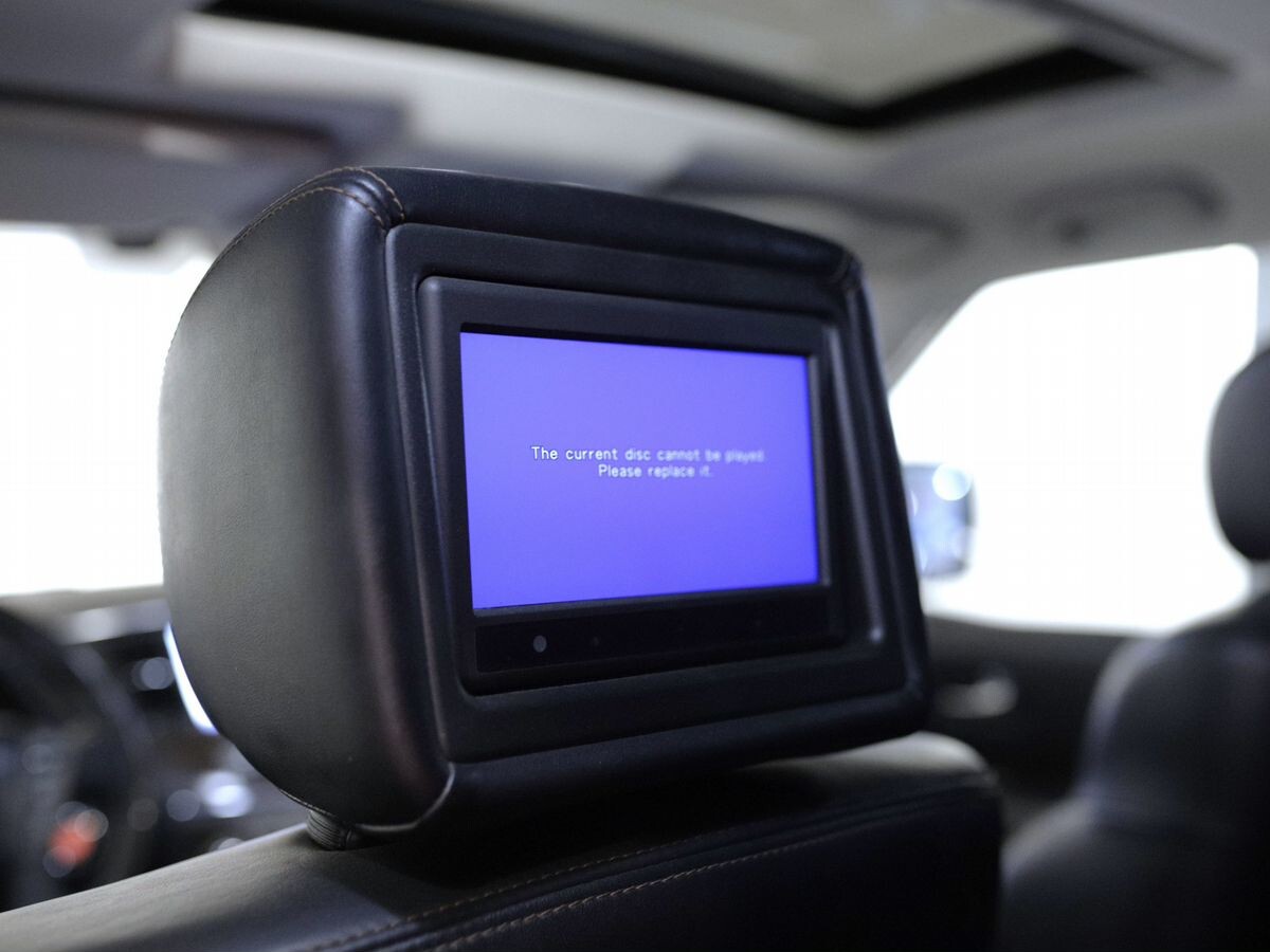 Nissan Patrol 2010 - фото автомобиля