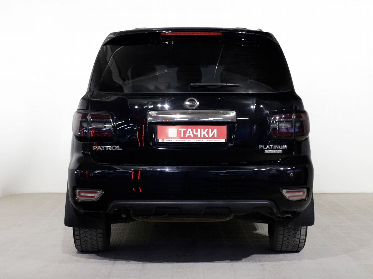 Nissan Patrol 2010 - фото автомобиля