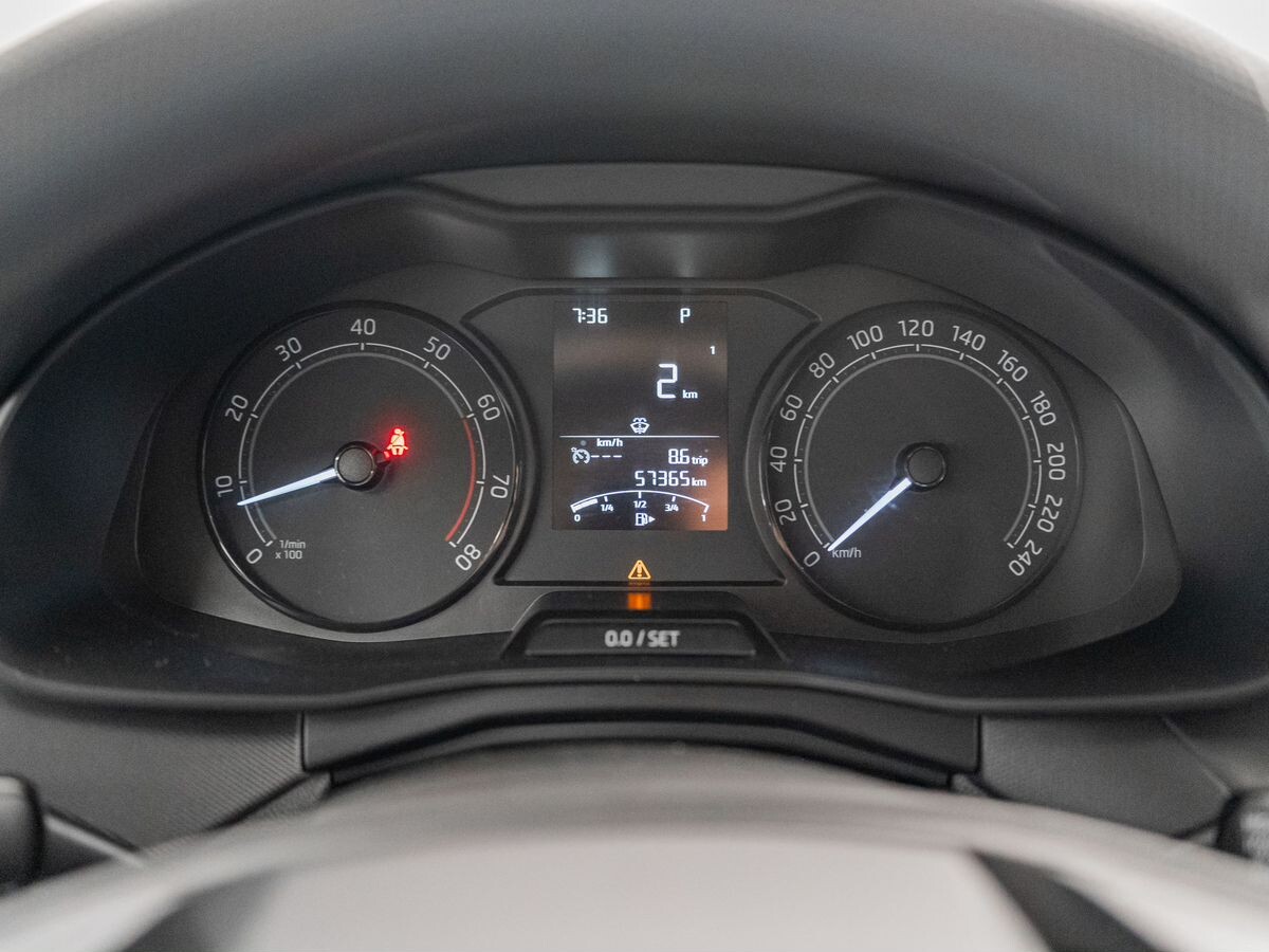 Skoda Rapid 2021 - фото автомобиля