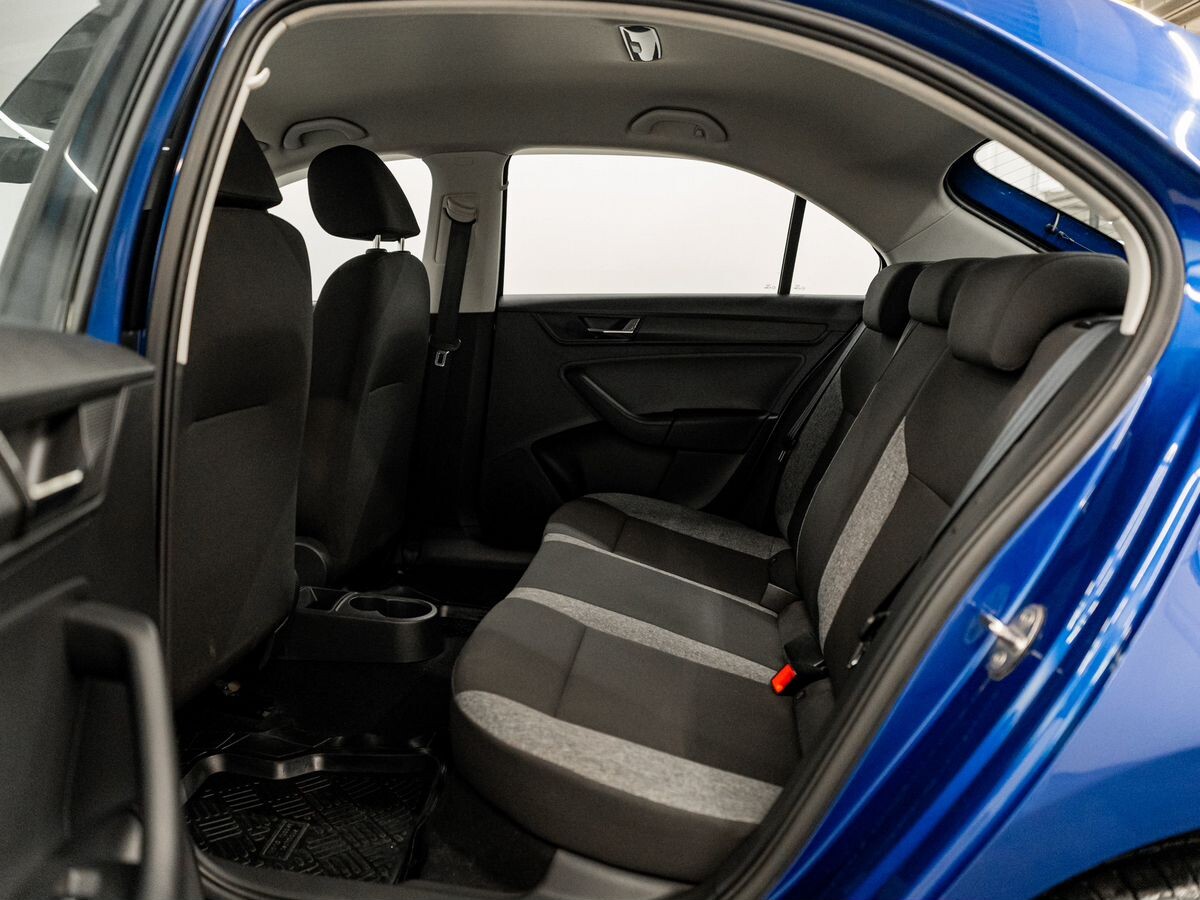 Skoda Rapid 2021 - фото автомобиля