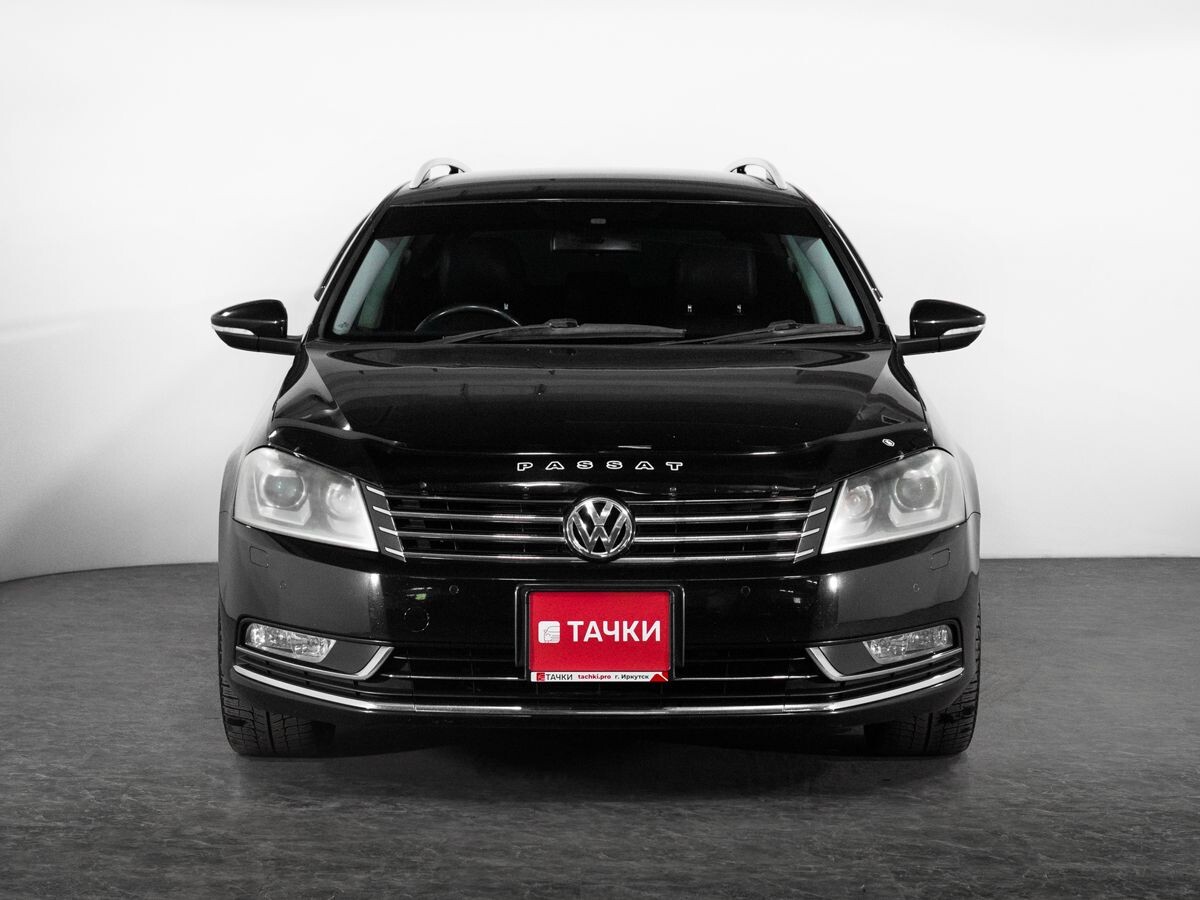Volkswagen Passat 2012 - фото автомобиля