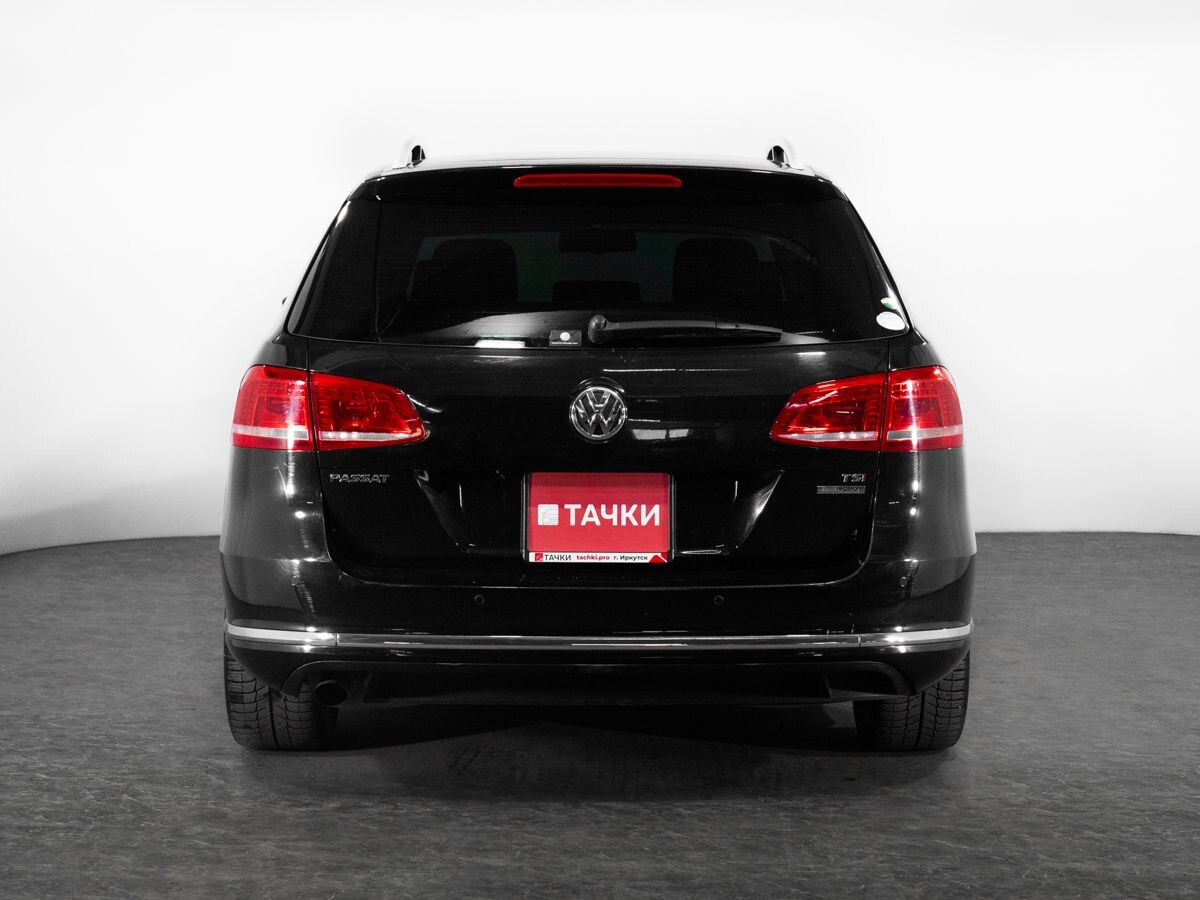 Volkswagen Passat 2012 - фото автомобиля