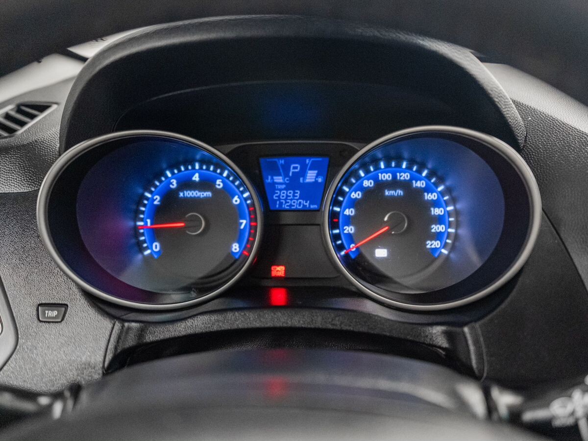 Hyundai Tucson 2010 - фото автомобиля