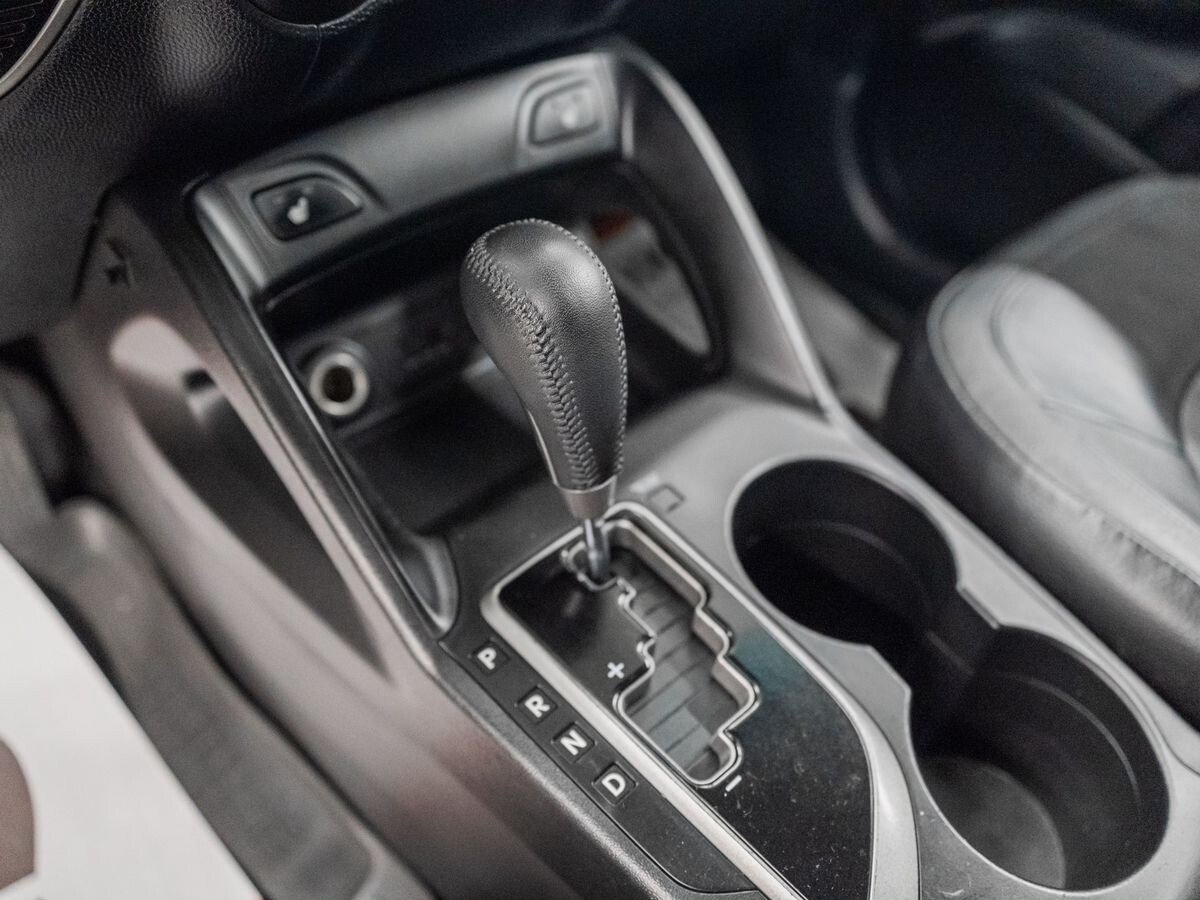 Hyundai Tucson 2010 - фото автомобиля