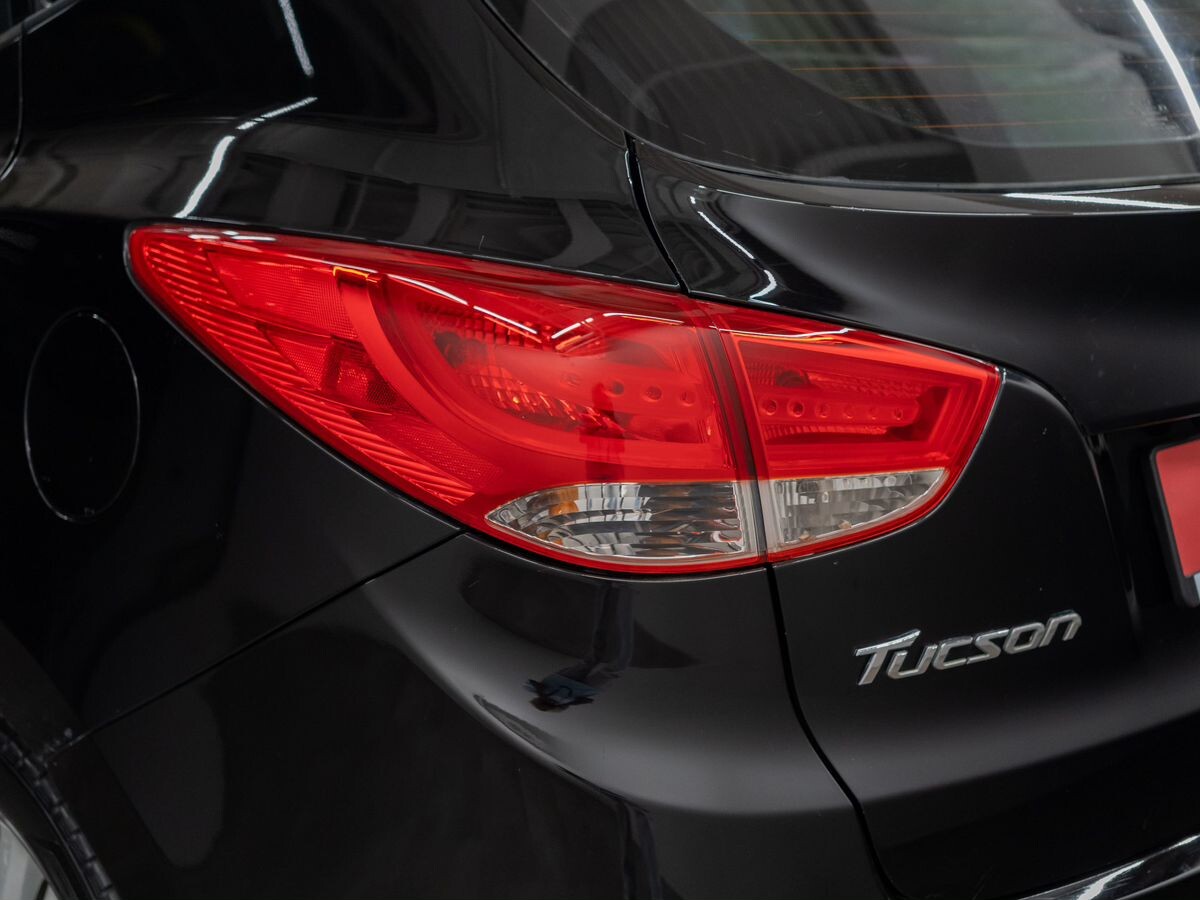 Hyundai Tucson 2010 - фото автомобиля