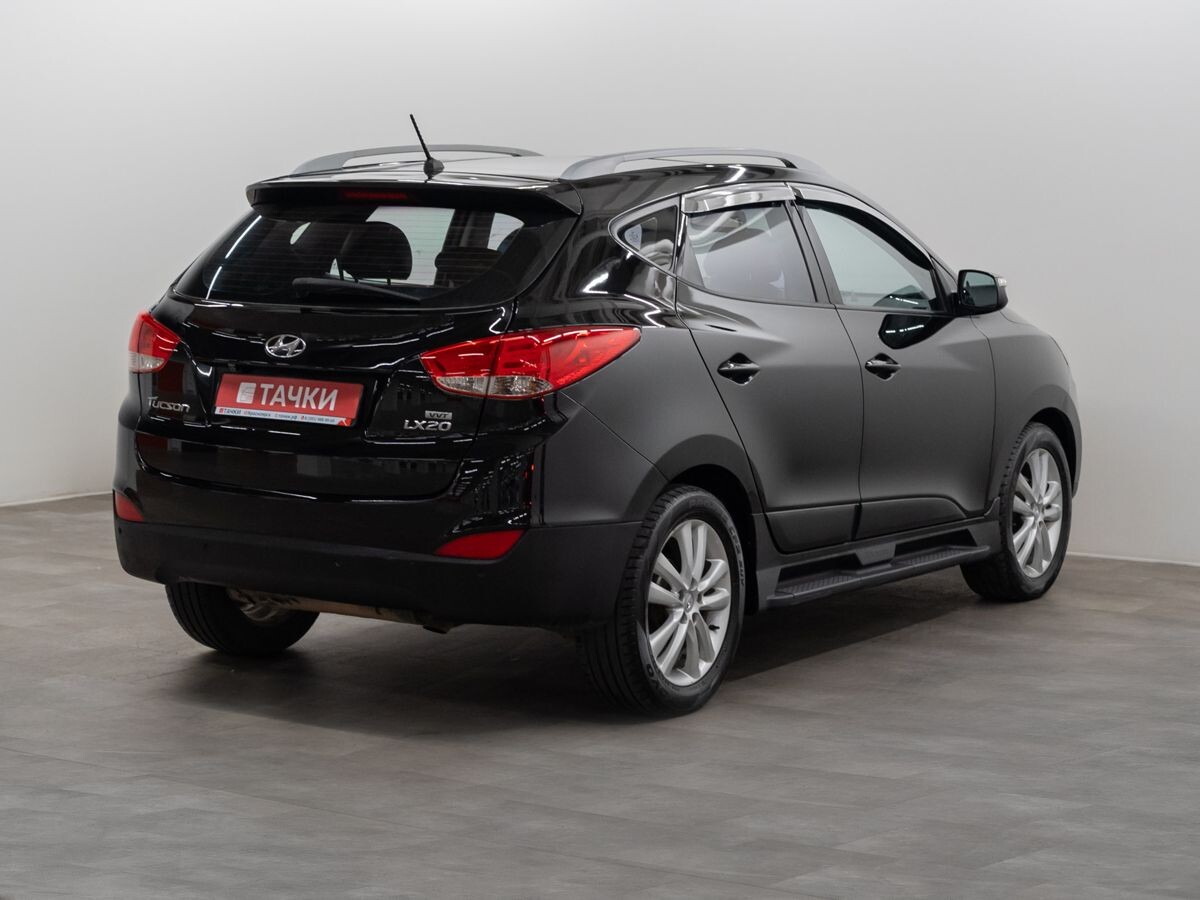 Hyundai Tucson 2010 - фото автомобиля