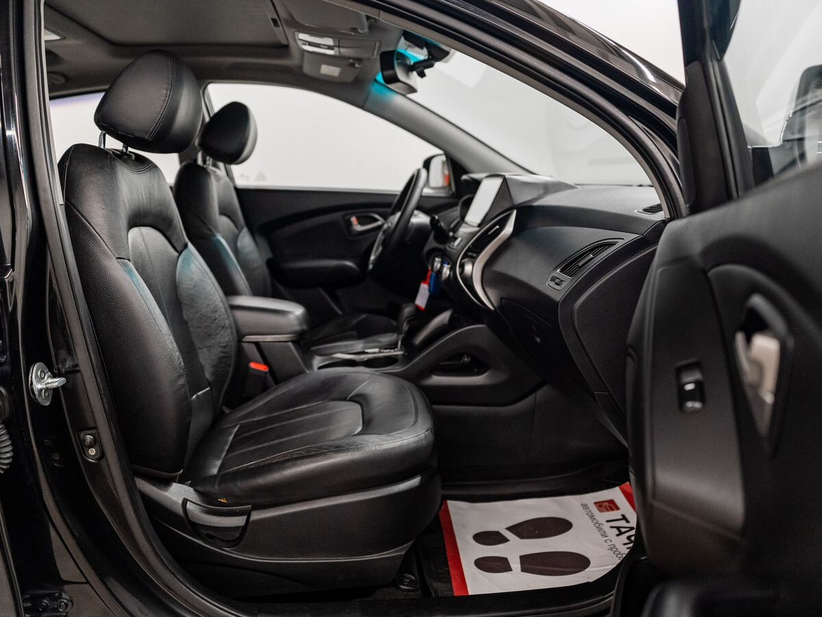Hyundai Tucson 2010 - фото автомобиля