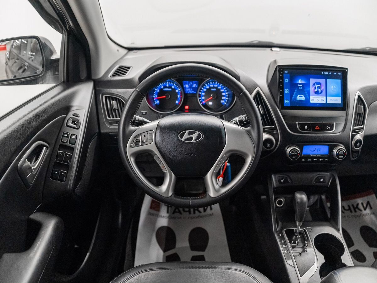Hyundai Tucson 2010 - фото автомобиля