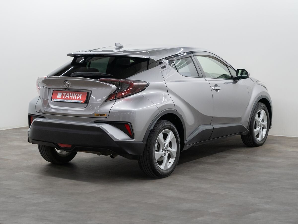 Toyota C-HR 2017 - фото автомобиля
