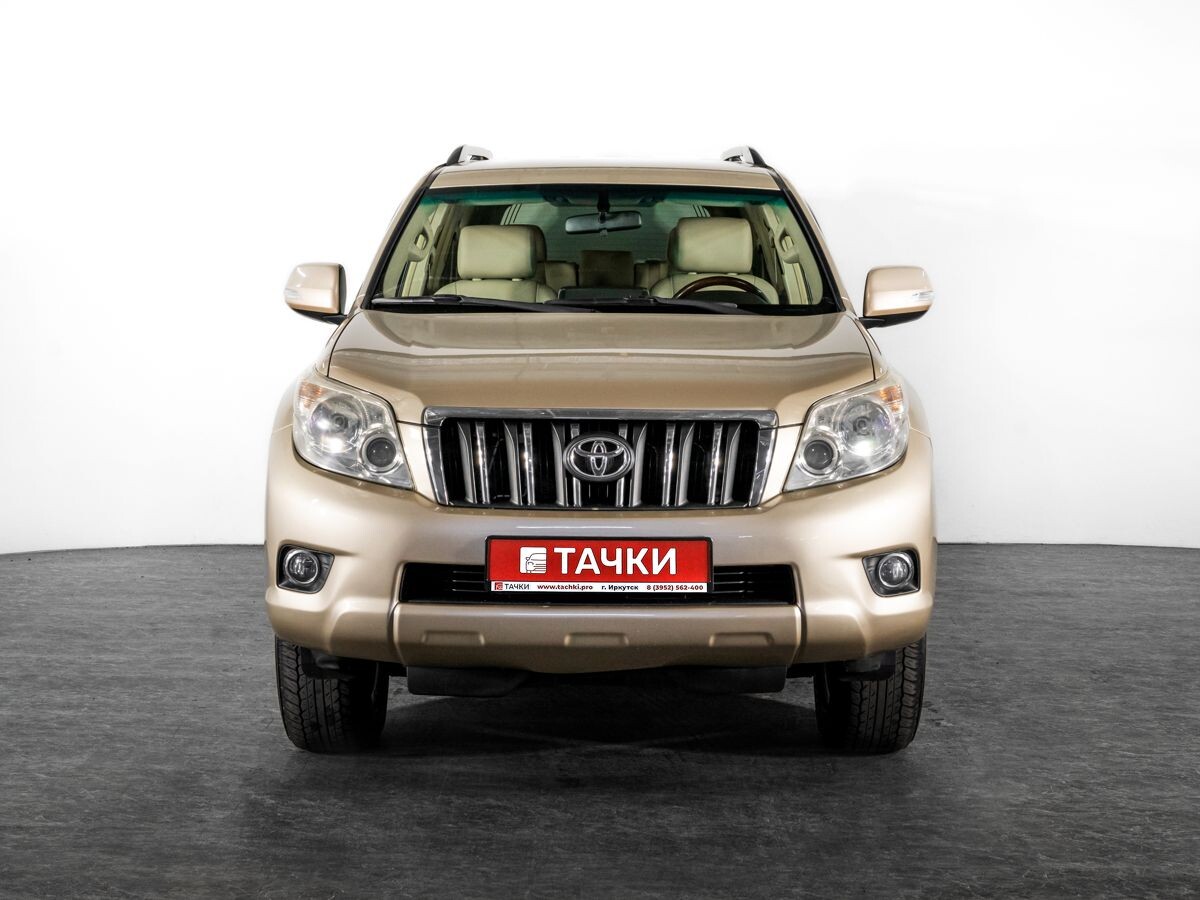 Toyota Land Cruiser Prado 2010 - фото автомобиля