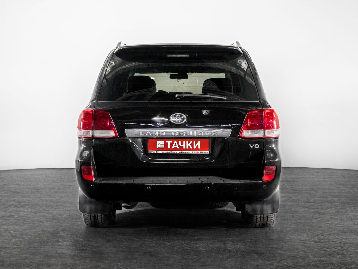 Toyota Land Cruiser 2011 - фото автомобиля