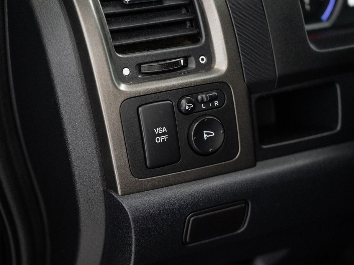 Honda CR-V 2010 - фото автомобиля