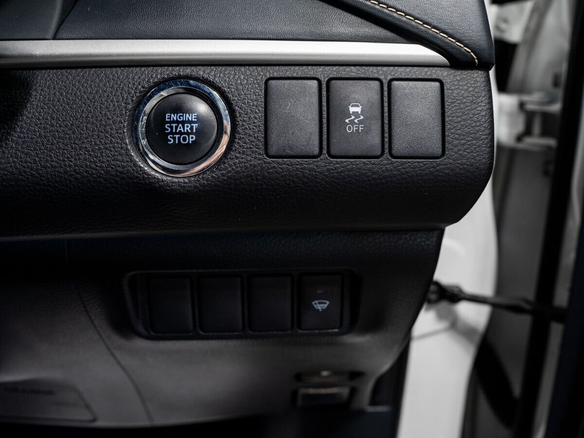 Toyota Harrier 2015 - фото автомобиля