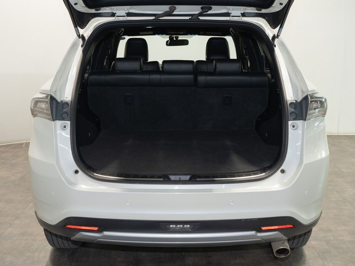 Toyota Harrier 2015 - фото автомобиля