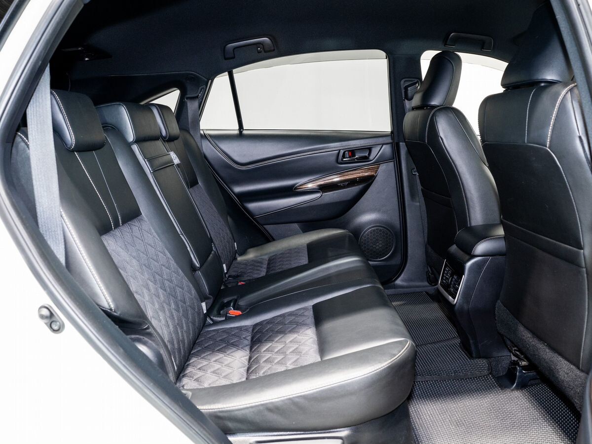 Toyota Harrier 2015 - фото автомобиля