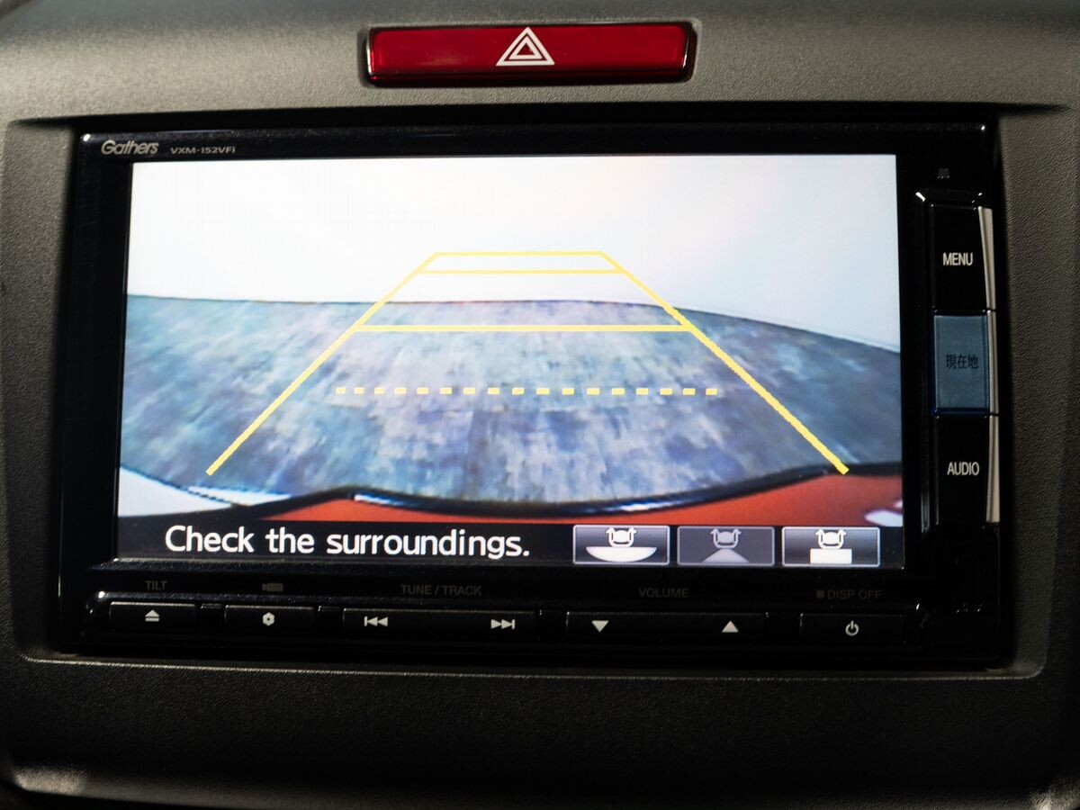Honda Jade 2015 - фото автомобиля
