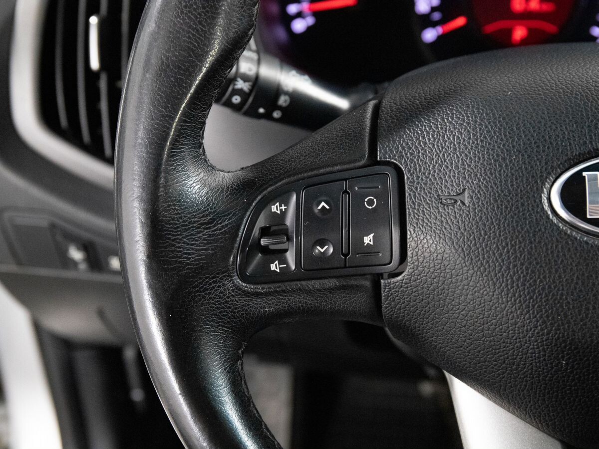 Kia Sportage 2012 - фото автомобиля