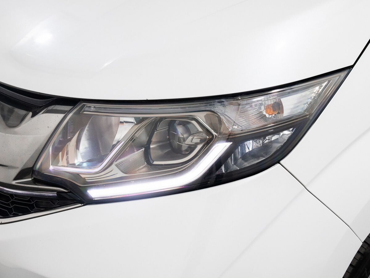 Honda Stepwgn 2015 - фото автомобиля