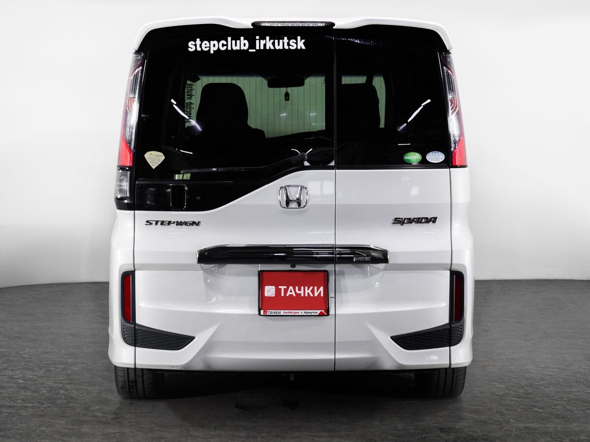 Honda Stepwgn 2015 - фото автомобиля
