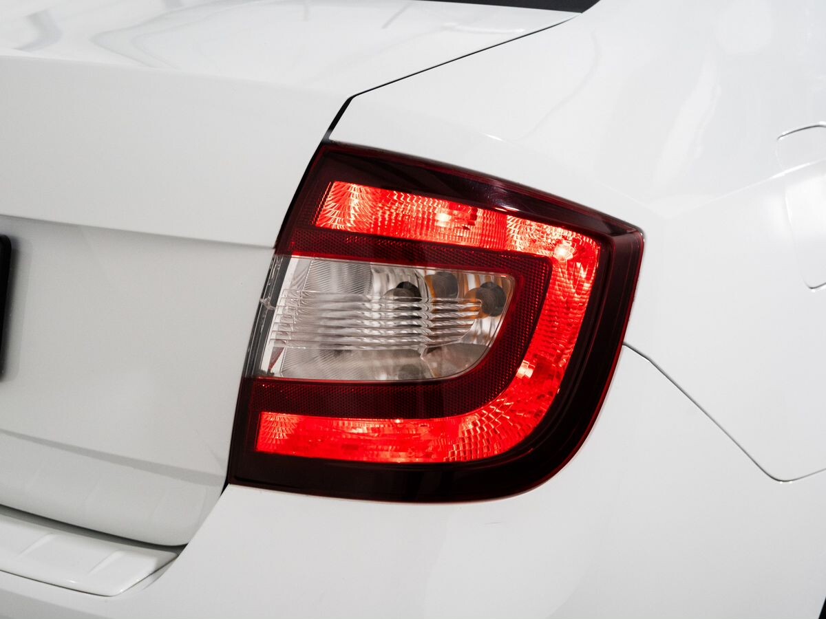 Skoda Rapid 2018 - фото автомобиля
