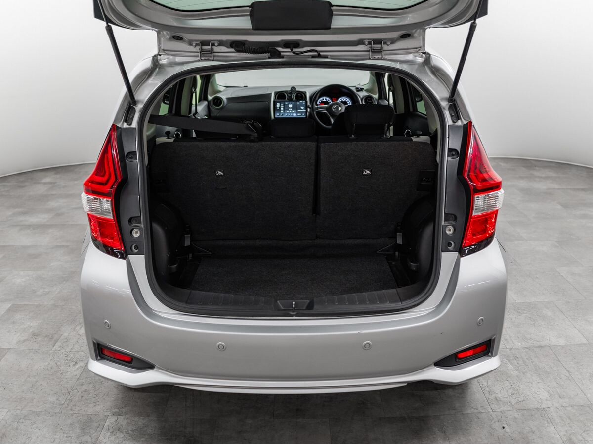 Nissan Note 2020 - фото автомобиля