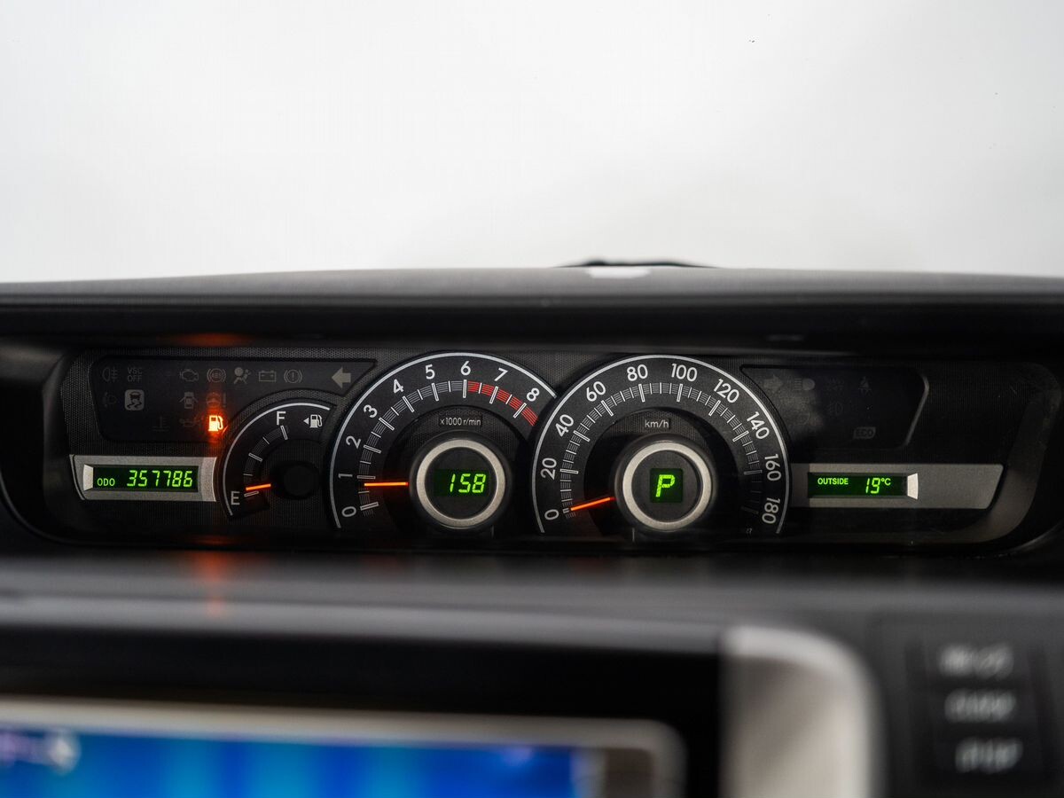 Toyota Noah 2009 - фото автомобиля