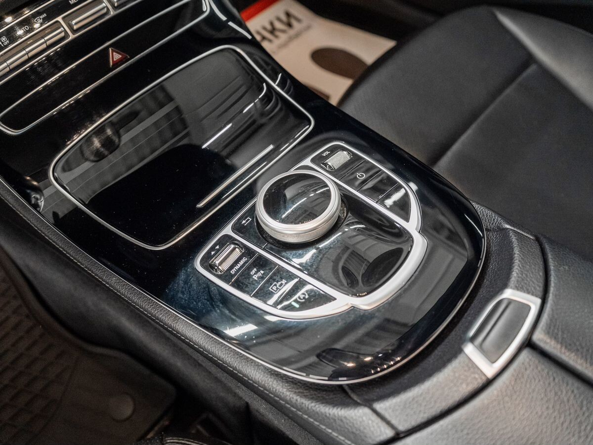 Mercedes-Benz E-Class 2018 - фото автомобиля