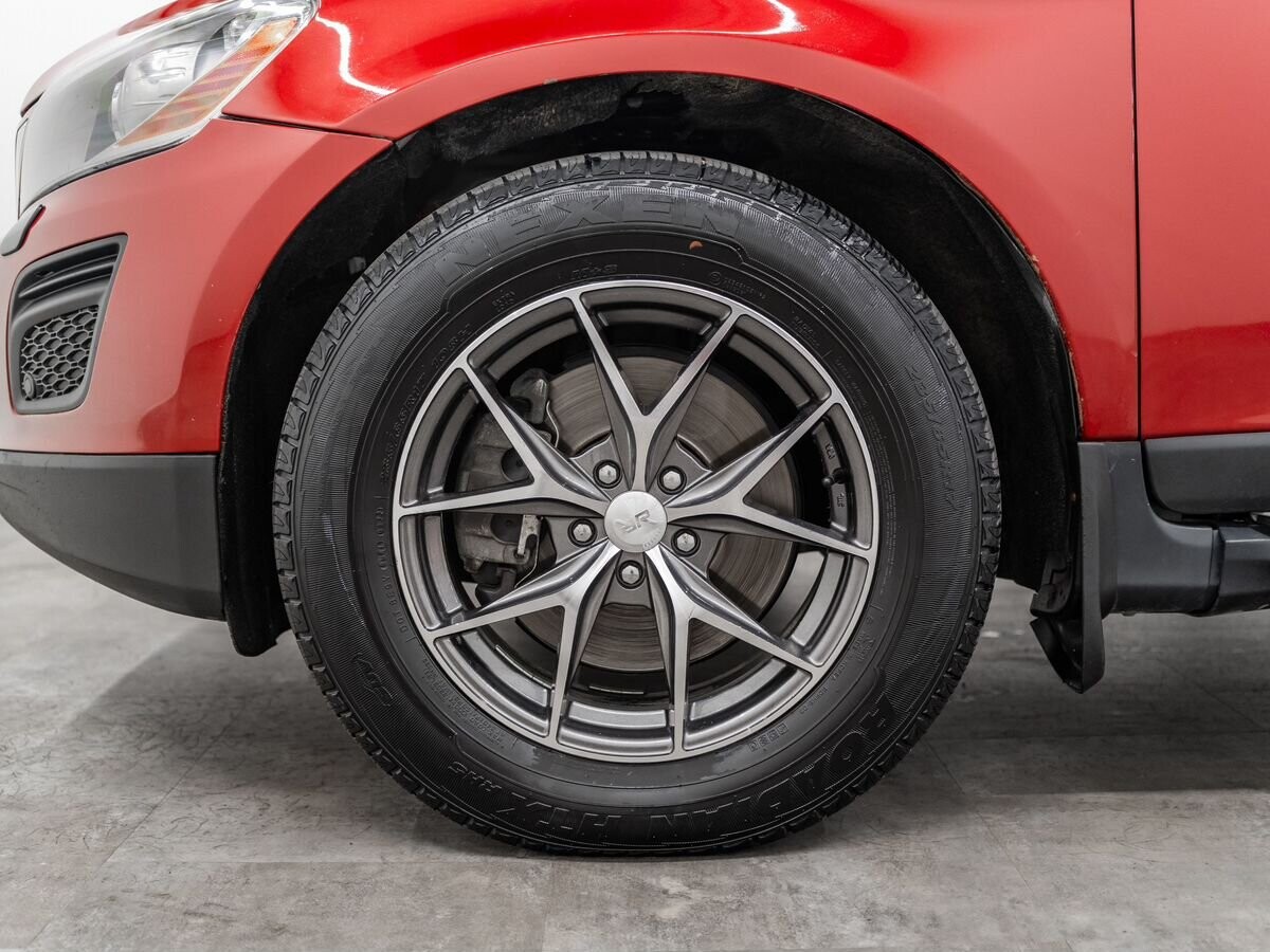 Volvo XC60 2012 - фото автомобиля