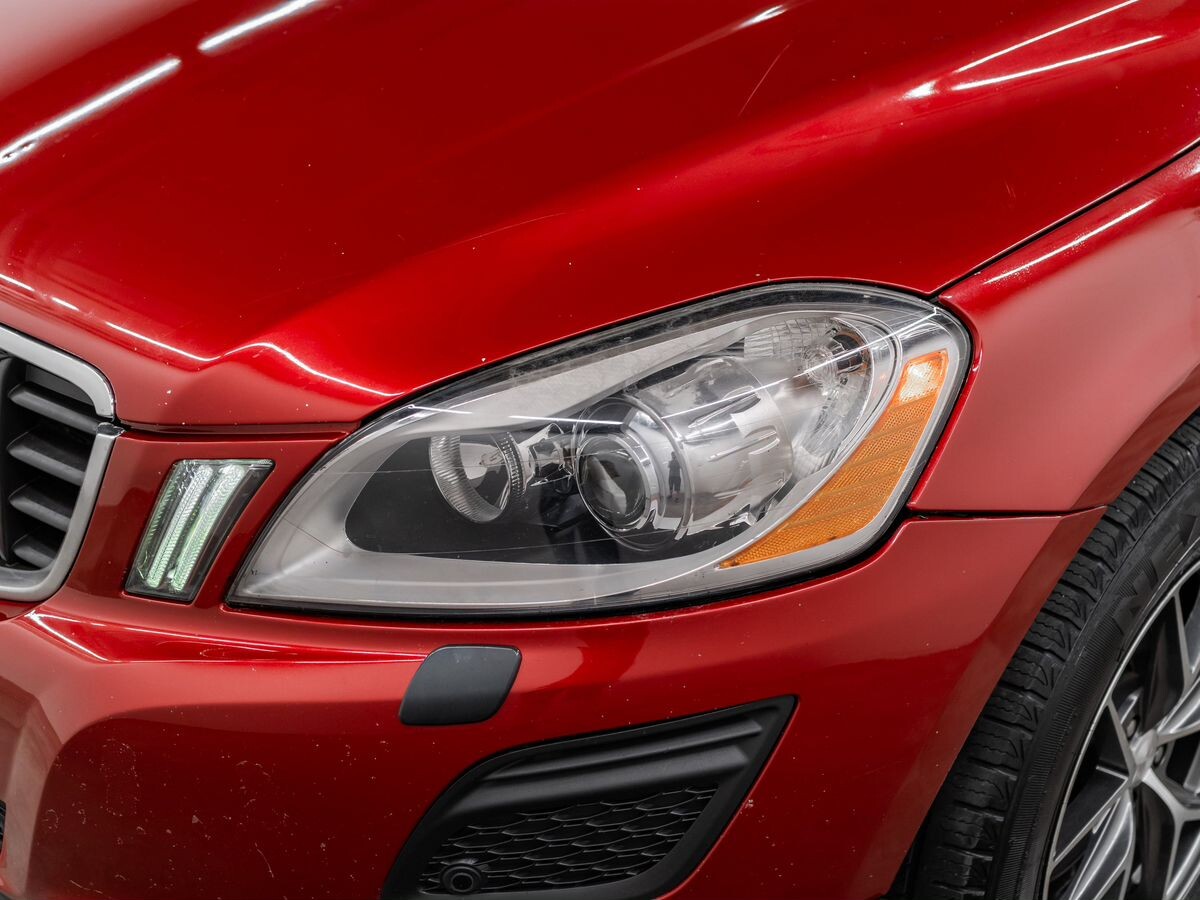 Volvo XC60 2012 - фото автомобиля
