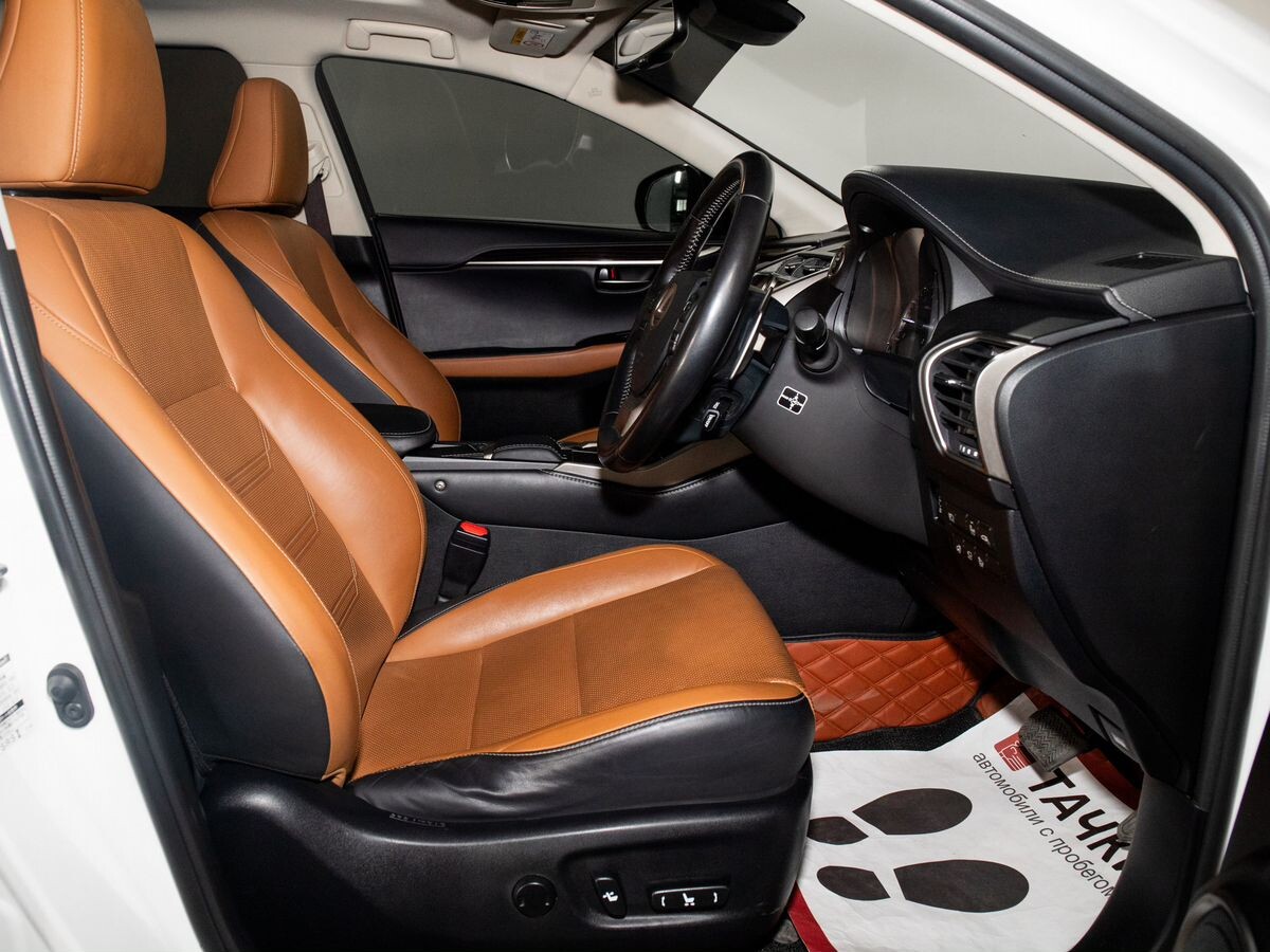 Lexus NX300h 2018 - фото автомобиля