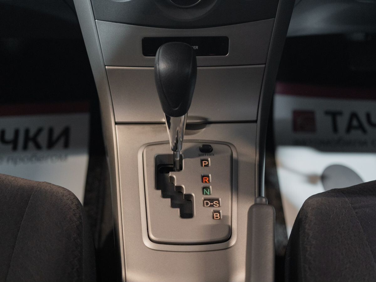 Toyota Corolla Fielder 2009 - фото автомобиля