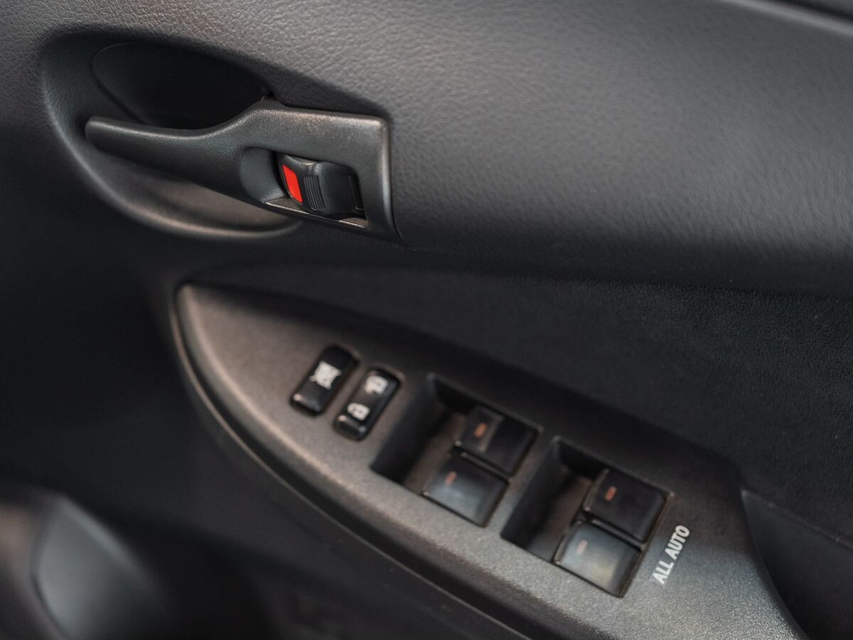 Toyota Corolla Fielder 2009 - фото автомобиля