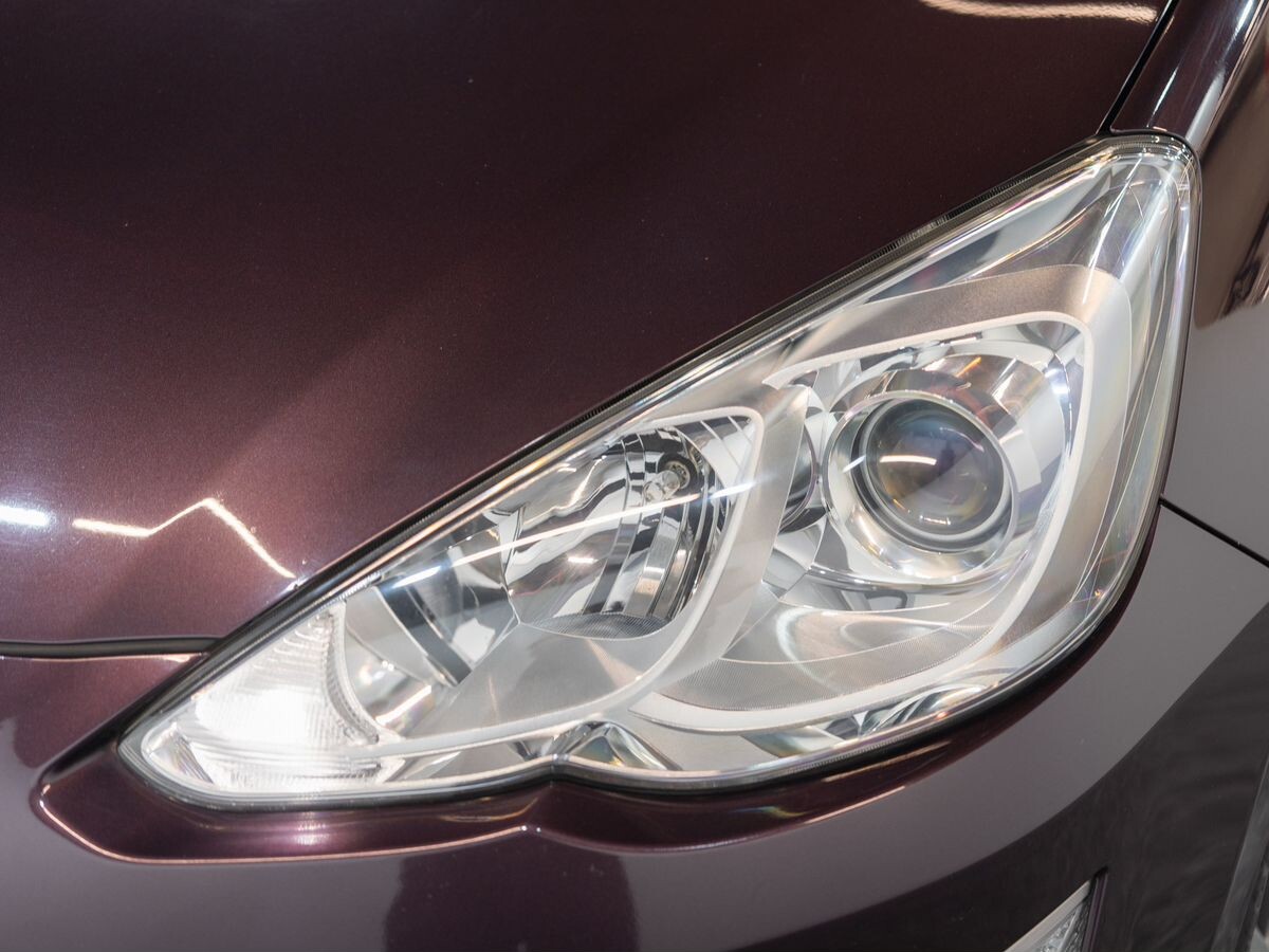 Toyota Aqua 2015 - фото автомобиля