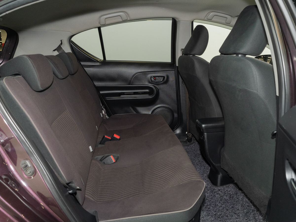 Toyota Aqua 2015 - фото автомобиля